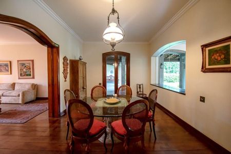 Casa à venda com 560m², 4 quartos e 5 vagas