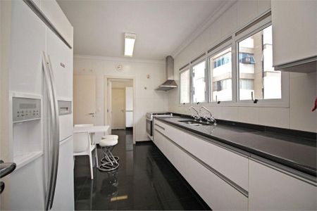 Apartamento à venda com 4 quartos, 230m² em Perdizes, São Paulo
