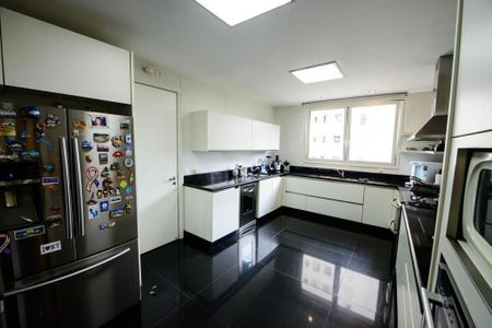 Apartamento à venda com 580m², 4 quartos e 5 vagas