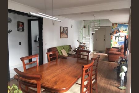 Apartamento à venda com 202m², 2 quartos e 1 vaga