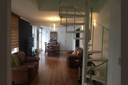 Apartamento à venda com 202m², 2 quartos e 1 vaga