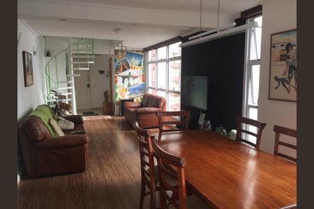 Apartamento à venda com 202m², 2 quartos e 1 vaga