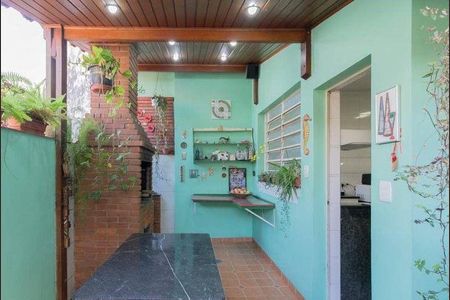 Casa à venda com 165m², 3 quartos e 2 vagas