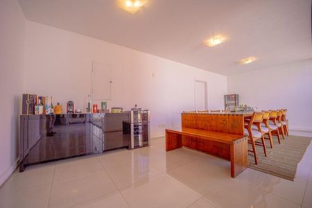 Casa à venda com 800m², 4 quartos e 5 vagas