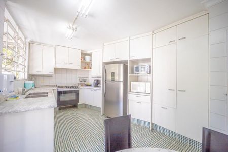 Casa à venda com 800m², 4 quartos e 5 vagas
