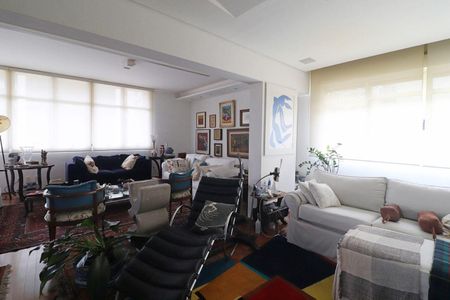 Apartamento à venda com 3 quartos, 195m² em Cerqueira César, São Paulo