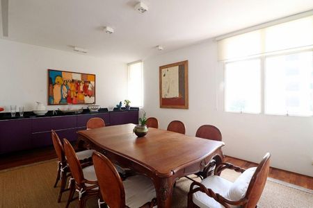 Apartamento à venda com 3 quartos, 195m² em Cerqueira César, São Paulo