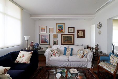 Apartamento à venda com 3 quartos, 195m² em Cerqueira César, São Paulo