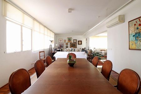 Apartamento à venda com 3 quartos, 195m² em Cerqueira César, São Paulo