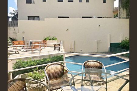 Casa à venda com 900m², 5 quartos e 6 vagas