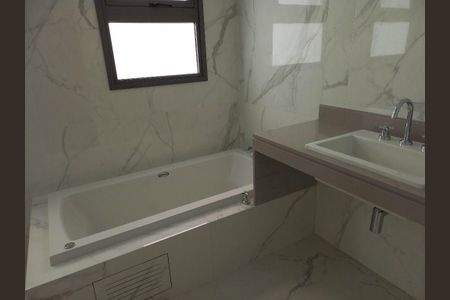 Apartamento à venda com 4 quartos, 340m² em Santa Cecilia, São Paulo