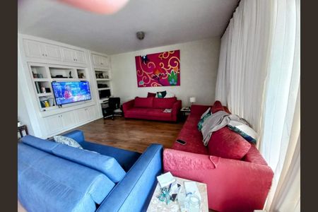 Apartamento à venda com 3 quartos, 141m² em Santa Cecilia, São Paulo