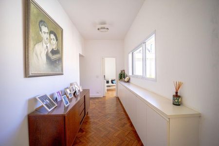 Casa à venda com 300m², 3 quartos e 6 vagas
