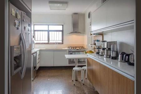 Apartamento à venda com 4 quartos, 240m² em Indianópolis, São Paulo