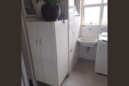 Apartamento à venda com 3 quartos, 132m² em Vila Ipojuca, São Paulo