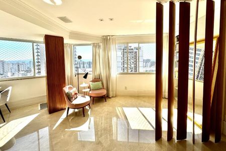 Apartamento à venda com 205m², 3 quartos e 3 vagas