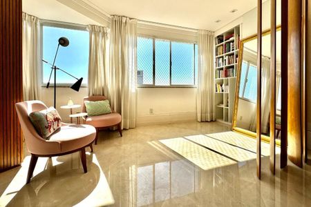 Apartamento à venda com 205m², 3 quartos e 3 vagas