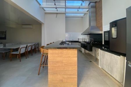 Apartamento à venda com 205m², 3 quartos e 3 vagas