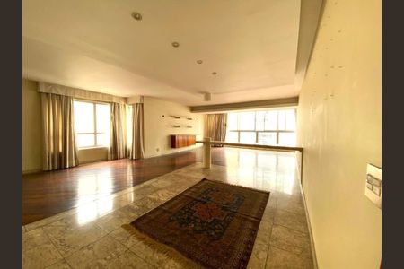 Apartamento à venda com 4 quartos, 210m² em Cerqueira César, São Paulo