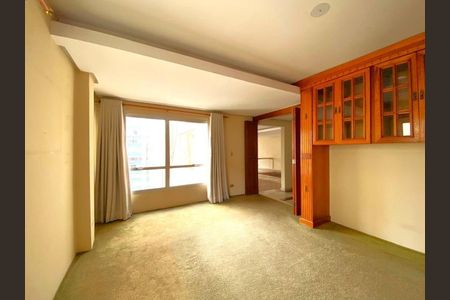 Apartamento à venda com 4 quartos, 210m² em Cerqueira César, São Paulo