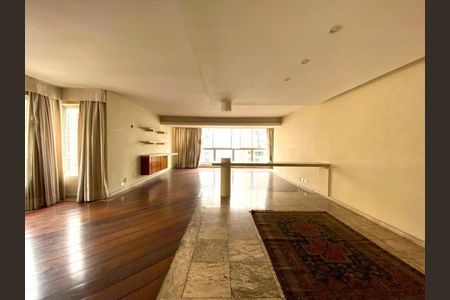 Apartamento à venda com 4 quartos, 210m² em Cerqueira César, São Paulo