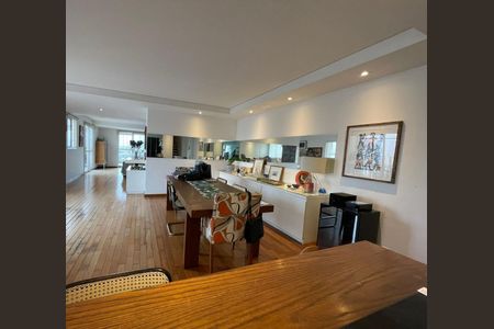 Apartamento à venda com 3 quartos, 260m² em Água Branca, São Paulo