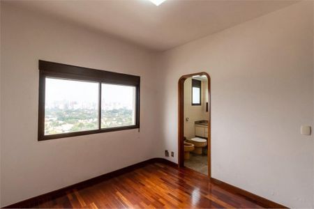Apartamento à venda com 4 quartos, 350m² em Jardim Paulista, São Paulo