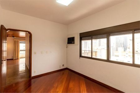 Apartamento à venda com 4 quartos, 350m² em Jardim Paulista, São Paulo