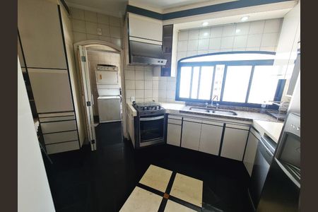 Apartamento à venda com 160m², 3 quartos e 2 vagas