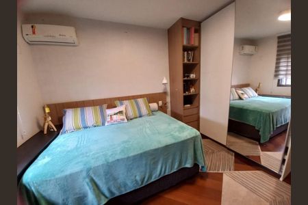 Apartamento à venda com 230m², 4 quartos e 6 vagas