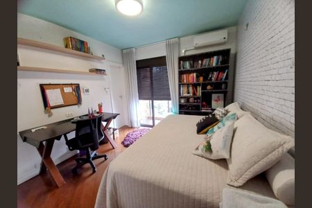 Apartamento à venda com 230m², 4 quartos e 6 vagas