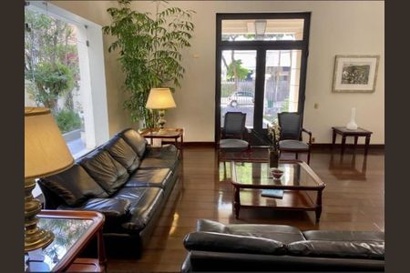 Apartamento à venda com 3 quartos, 200m² em Higienópolis, São Paulo
