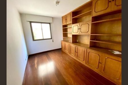 Apartamento à venda com 3 quartos, 200m² em Higienópolis, São Paulo