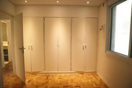 Apartamento à venda com 3 quartos, 169m² em Jardim Europa, São Paulo