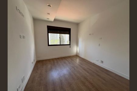 Apartamento à venda com 200m², 3 quartos e 3 vagas