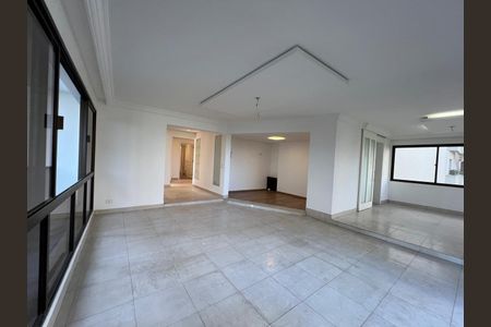 Apartamento à venda com 200m², 3 quartos e 3 vagas