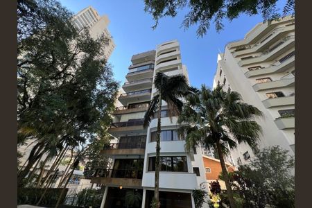 Apartamento à venda com 200m², 3 quartos e 3 vagas