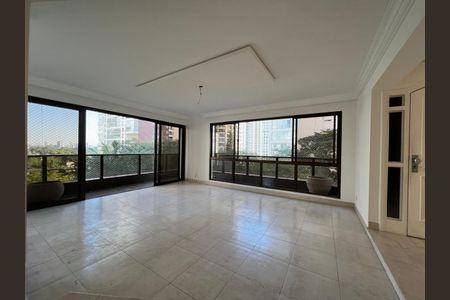 Apartamento à venda com 200m², 3 quartos e 3 vagas