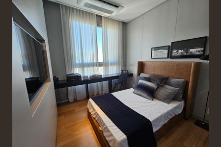 Apartamento à venda com 191m², 3 quartos e 3 vagas