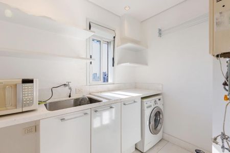 Apartamento à venda com 3 quartos, 181m² em Itaim Bibi, São Paulo
