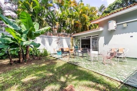 Casa à venda com 292m², 3 quartos e 4 vagas
