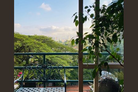 Apartamento à venda com 219m², 2 quartos e 2 vagas