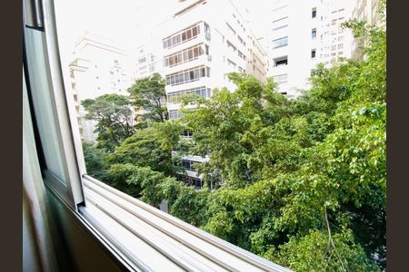 Apartamento à venda com 219m², 2 quartos e 2 vagas