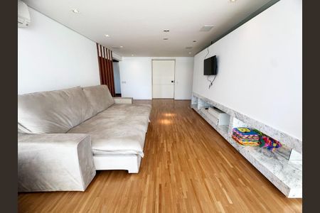 Apartamento à venda com 3 quartos, 180m² em Cerqueira César, São Paulo