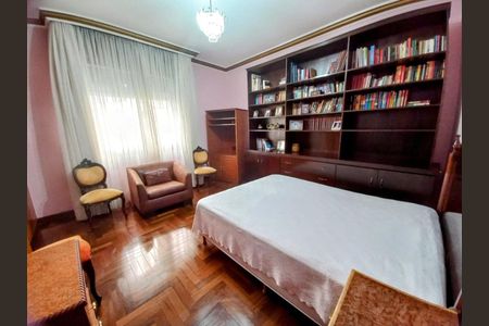 Apartamento à venda com 320m², 3 quartos e 1 vaga