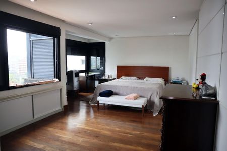 Apartamento à venda com 2 quartos, 172m² em Chácara Itaim, São Paulo