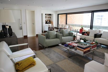 Apartamento à venda com 2 quartos, 172m² em Chácara Itaim, São Paulo
