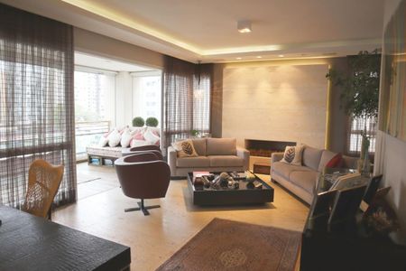 Apartamento à venda com 3 quartos, 240m² em Jardim Paulista, São Paulo