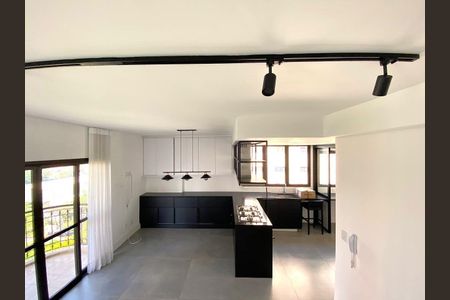 Apartamento à venda com 2 quartos, 141m² em Moema, São Paulo