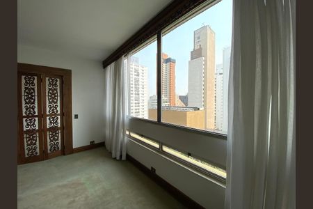 Apartamento à venda com 3 quartos, 241m² em Cerqueira César, São Paulo